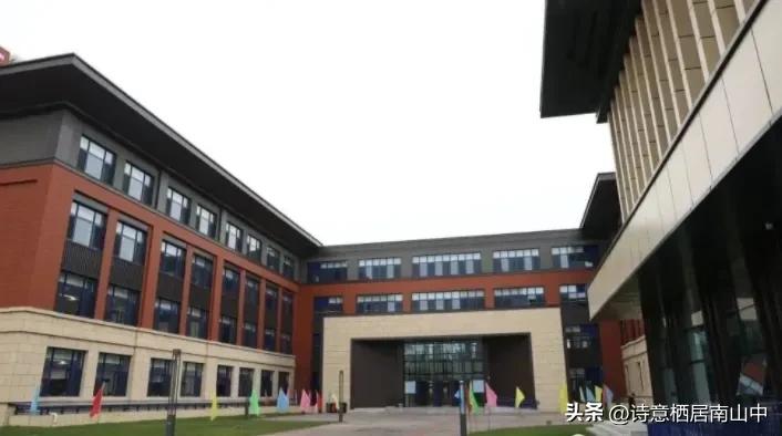 北京游观记一一亦庄城市界面与产业教育多翼齐飞