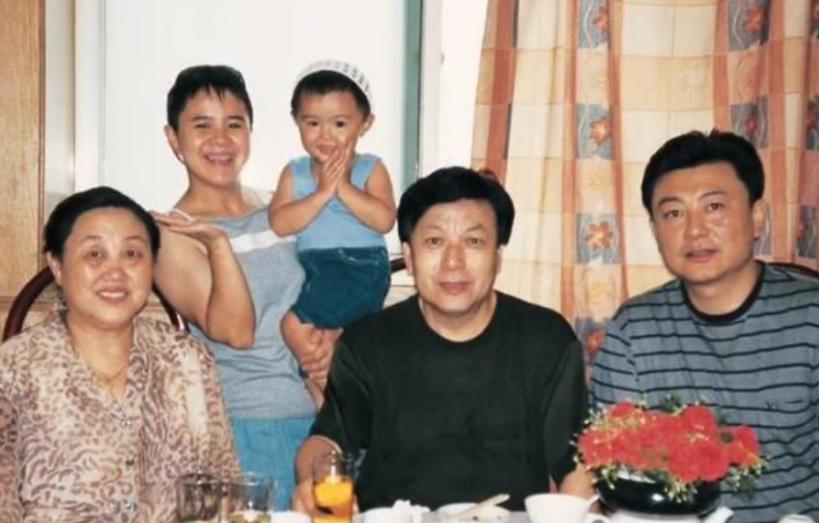 主持人王宁夫妇有孩子吗,央视主持王宁近照曝光