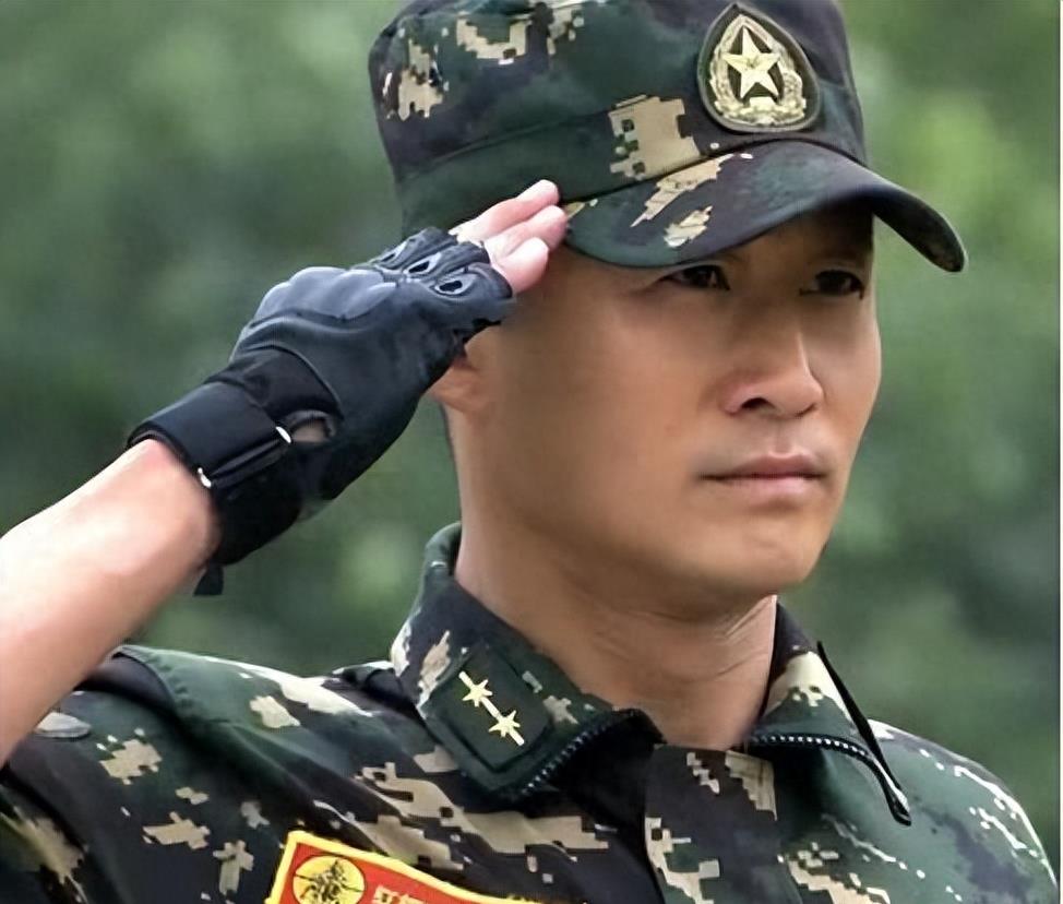 吴京的父亲是谁简介,吴京是哪里人他的父母是谁