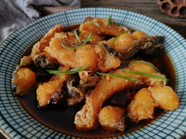 草鱼焖鱼家常做法,酥焖草鱼怎么做好吃