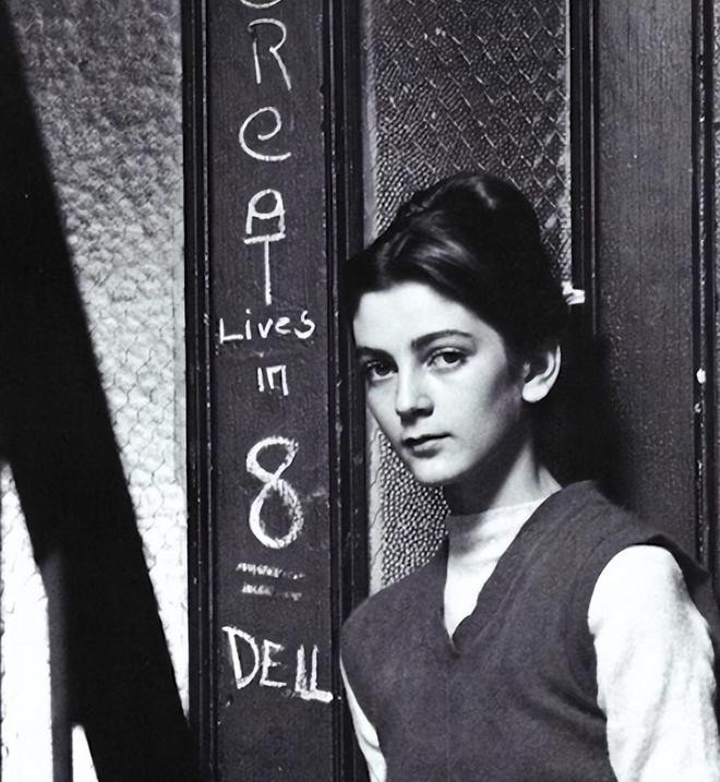 名模卡门的短发照,名模卡门年轻照片