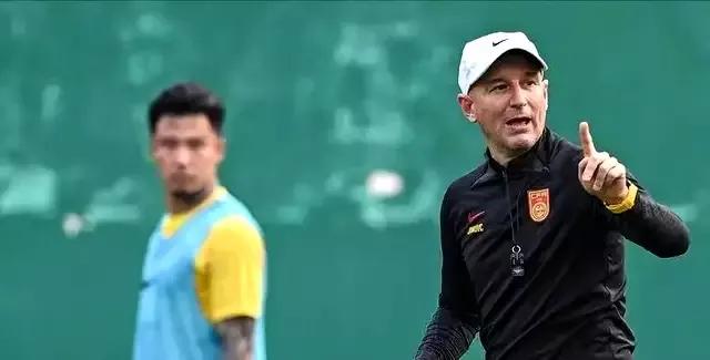 30多岁踢中超励志球员,中超第一励志人物事迹