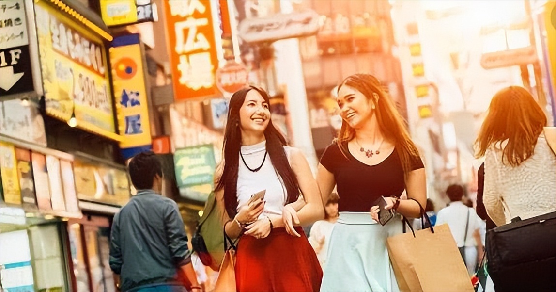 中国游客遭韩国侮辱性对待,中国游客被侮辱后从韩国回国