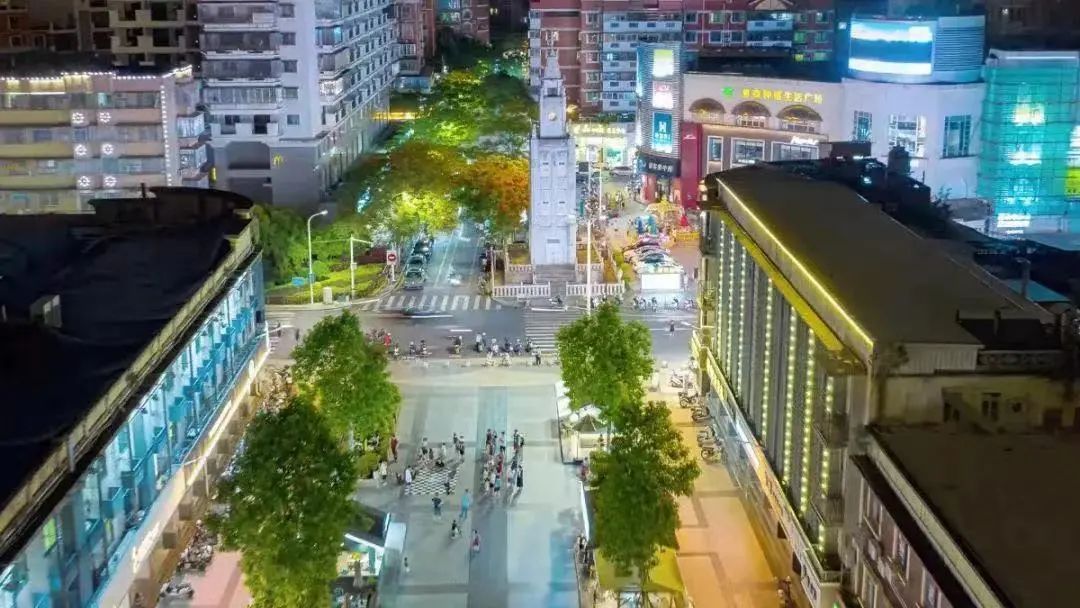 香港新晋的明星,现身厦门的香港明星