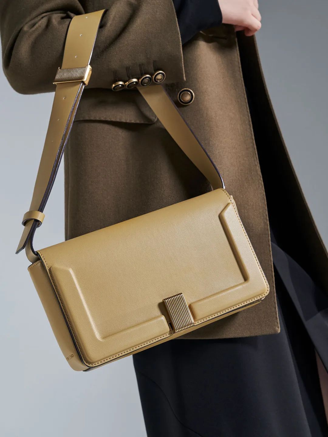 小CK包包折扣,香港小ck包包打折点