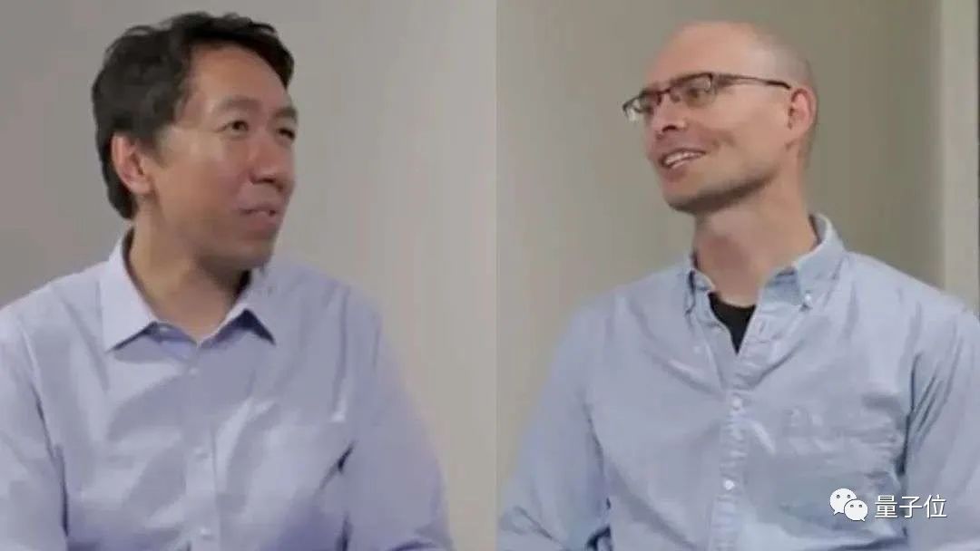 新出生的机器狗,刚生出来的机器狗