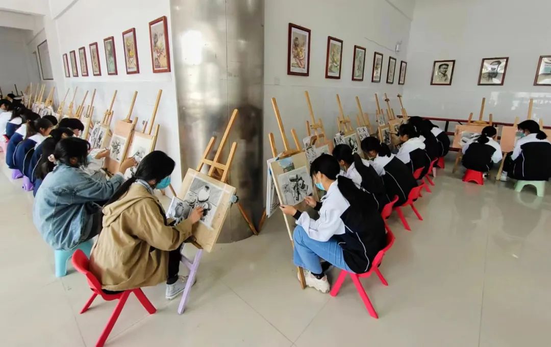 如何开展教育特色学校品牌建设,打造特色学校提升德育实效