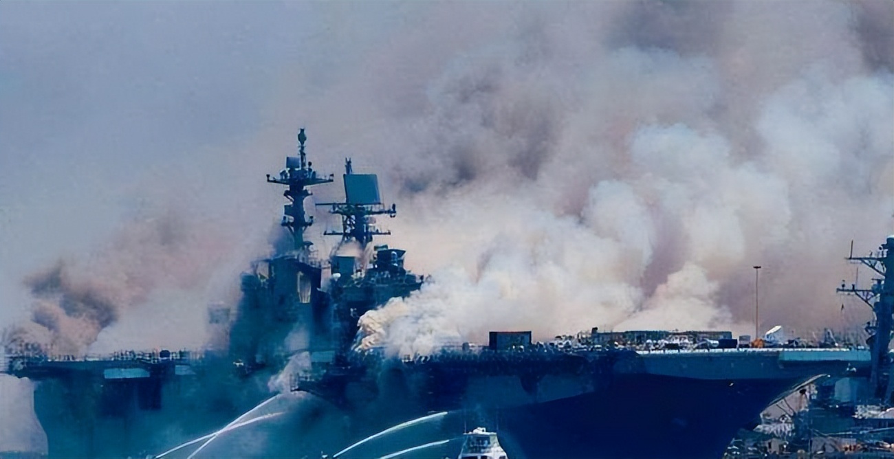 1美元就能买航母？印度相信了，被俄罗斯狂坑30亿，想退货没门