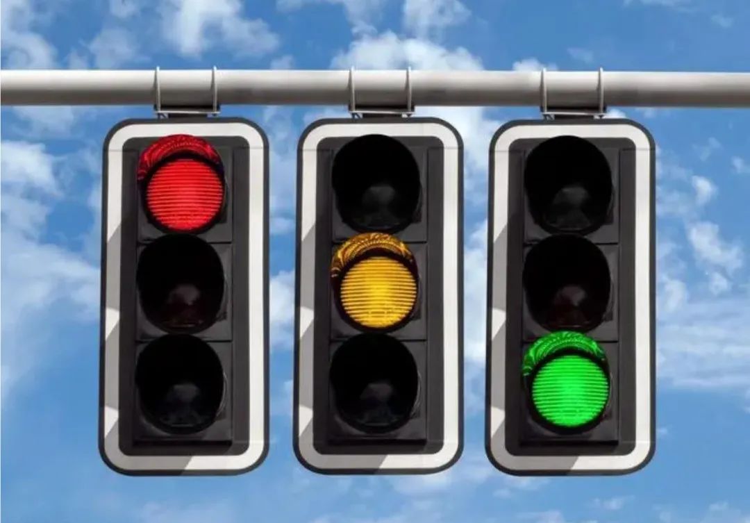 闯红灯路口top10！排名第一的是…