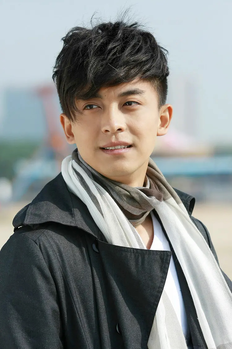 李佳航谈中国男足原视频,李佳航关闭微博账号