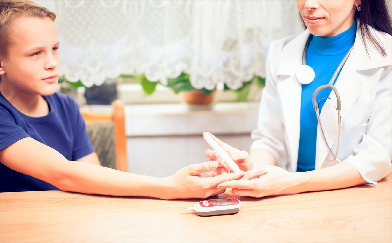 12岁儿童打生长激素一针多少钱,生长激素一针1200