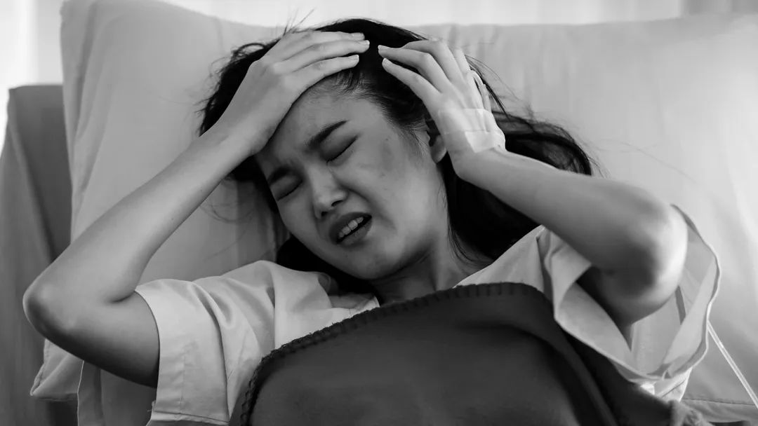 偏头痛最新研究资讯,困扰患者十年的偏头痛一招解决