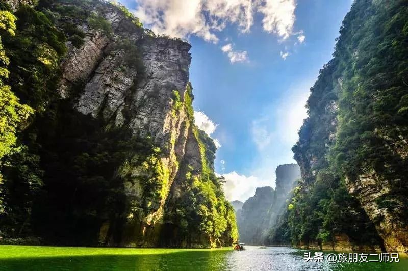 金秀圣堂湖在圣堂山吗,广州南浦出发一日游