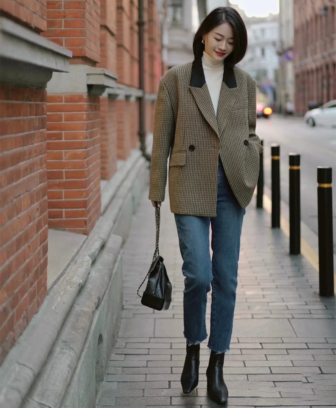 最流行的软底不累脚的马丁靴女士,无痕马丁靴