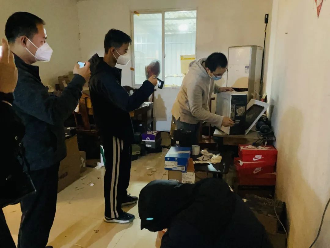 广州荔湾区假冒名牌鞋查处,山寨名牌鞋查获