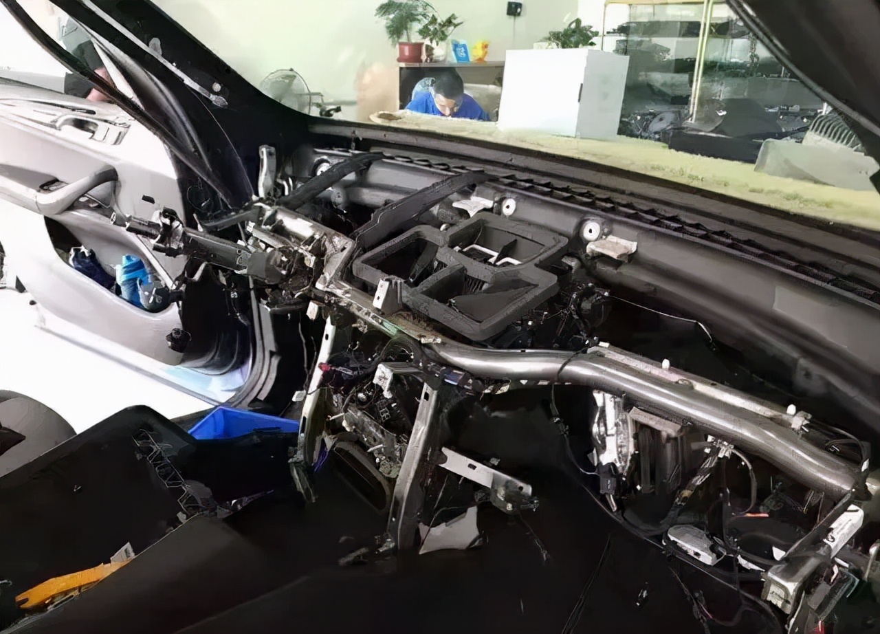 高尔夫8hud抬头显示加装多少费用,modely加装hud抬头显示