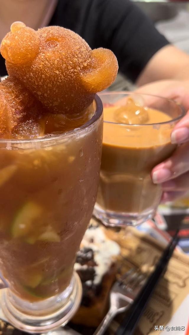 排队2小时也要吃的饭,港式茶餐厅克茗冰室