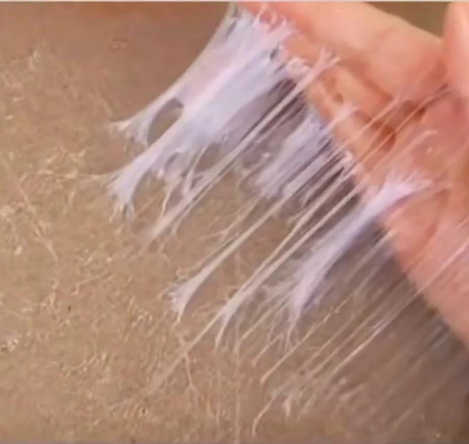 胶水弄到手上了该怎样去除胶水,手上粘了强力胶水怎么处理