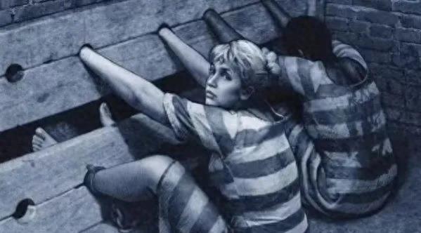 载有221名女囚犯的“朱莉安小姐”号战舰里的女囚竟然同时怀孕？