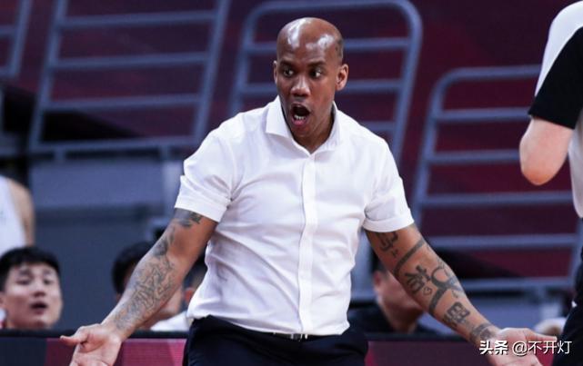 一字千金金口玉言,李春江大胜马布里49分