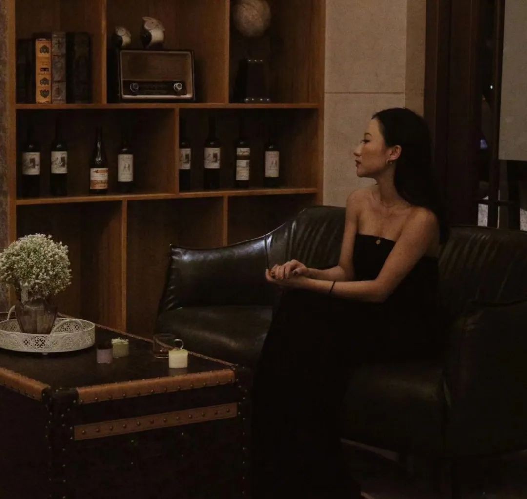 喆啡酒店是有免费咖啡吗,喆啡酒店沙发茶几