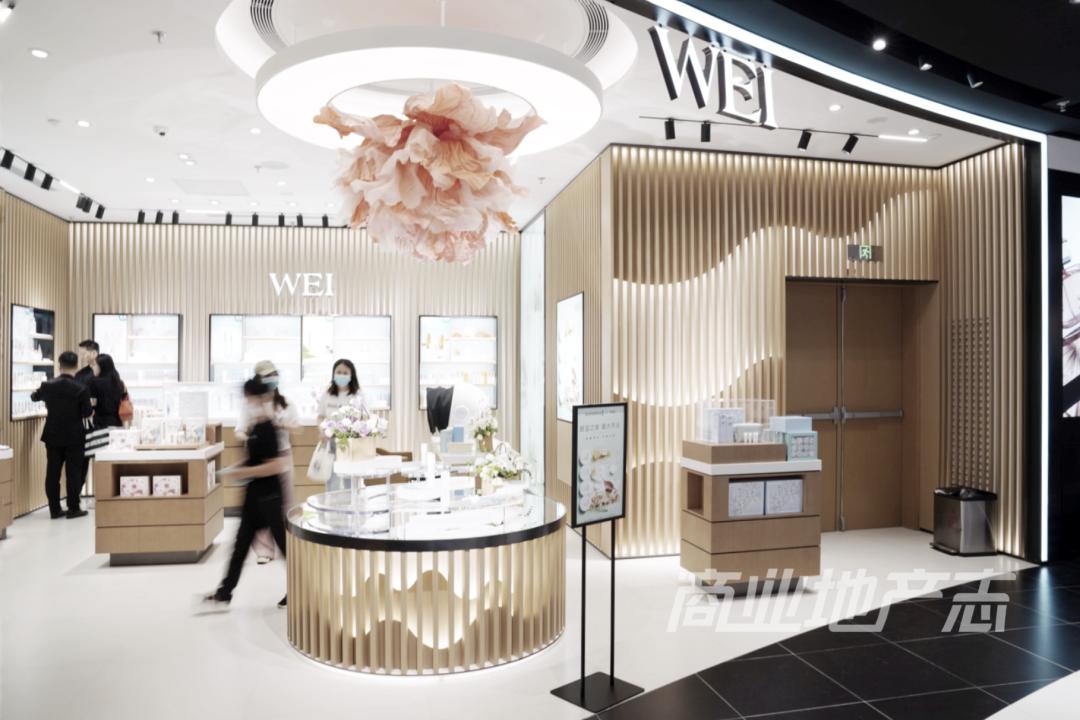 为了提升观察海口万象城的本地化视角,我在海口住了一整周