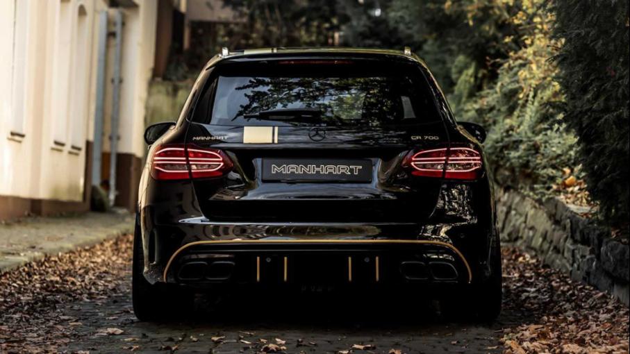 曼哈特CR700搭载4.0升双涡轮增压V8发动机输出功率提升至712马力