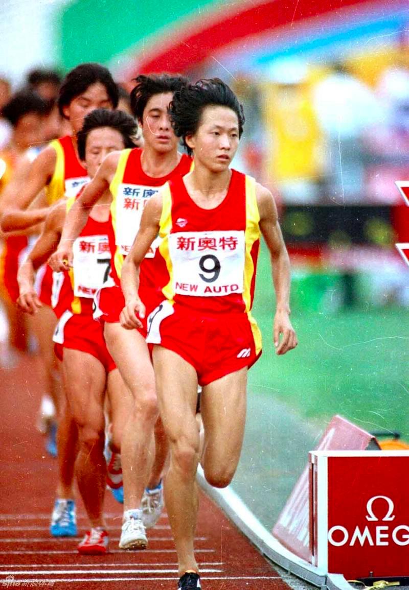 东方神鹿王军霞经历,东方神鹿王军霞近照图片