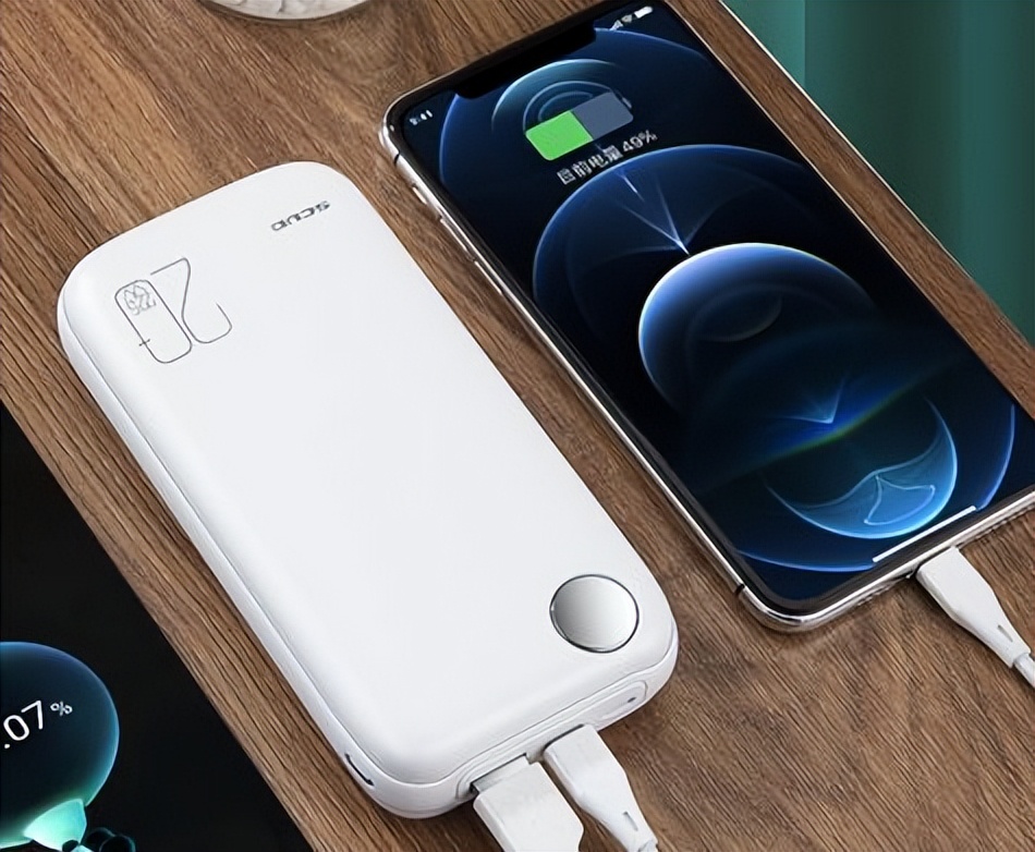 大容量充电宝与移动电源怎么选择,充电宝需不需要买充电快的