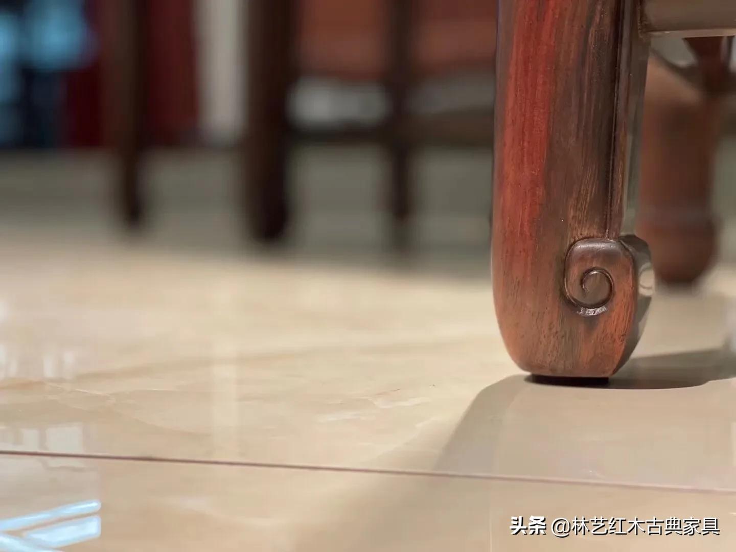 最漂亮的大红酸枝餐桌,大红酸枝方餐桌图片大全集