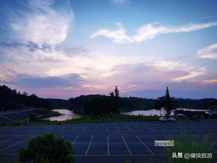 自贡看日落的好地方,自贡夜景打卡景点