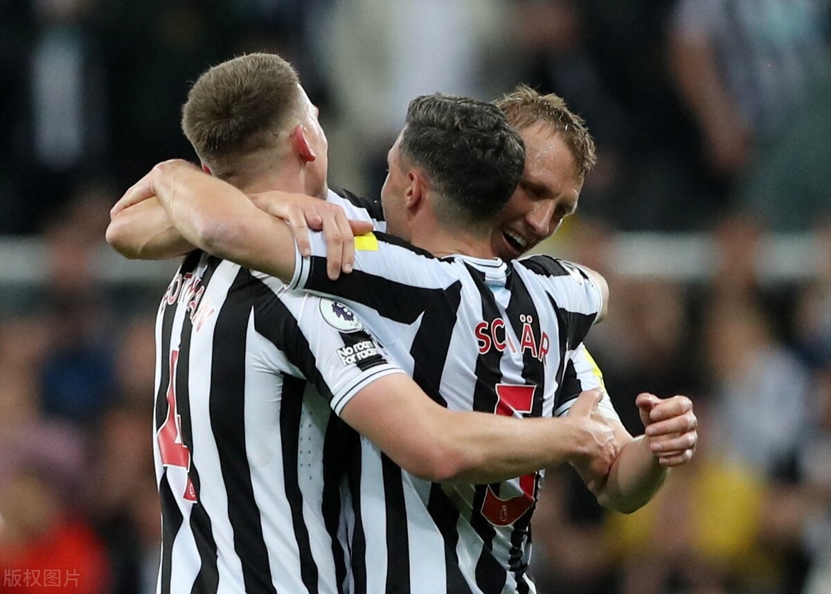 4-1，34%控球却造22射！英超保级队疯狂逆袭，力压3大豪门稳居第3