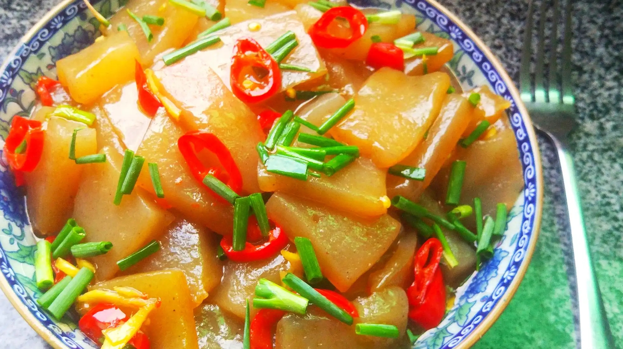 日本小学生的配餐,日本学生餐的教育意义