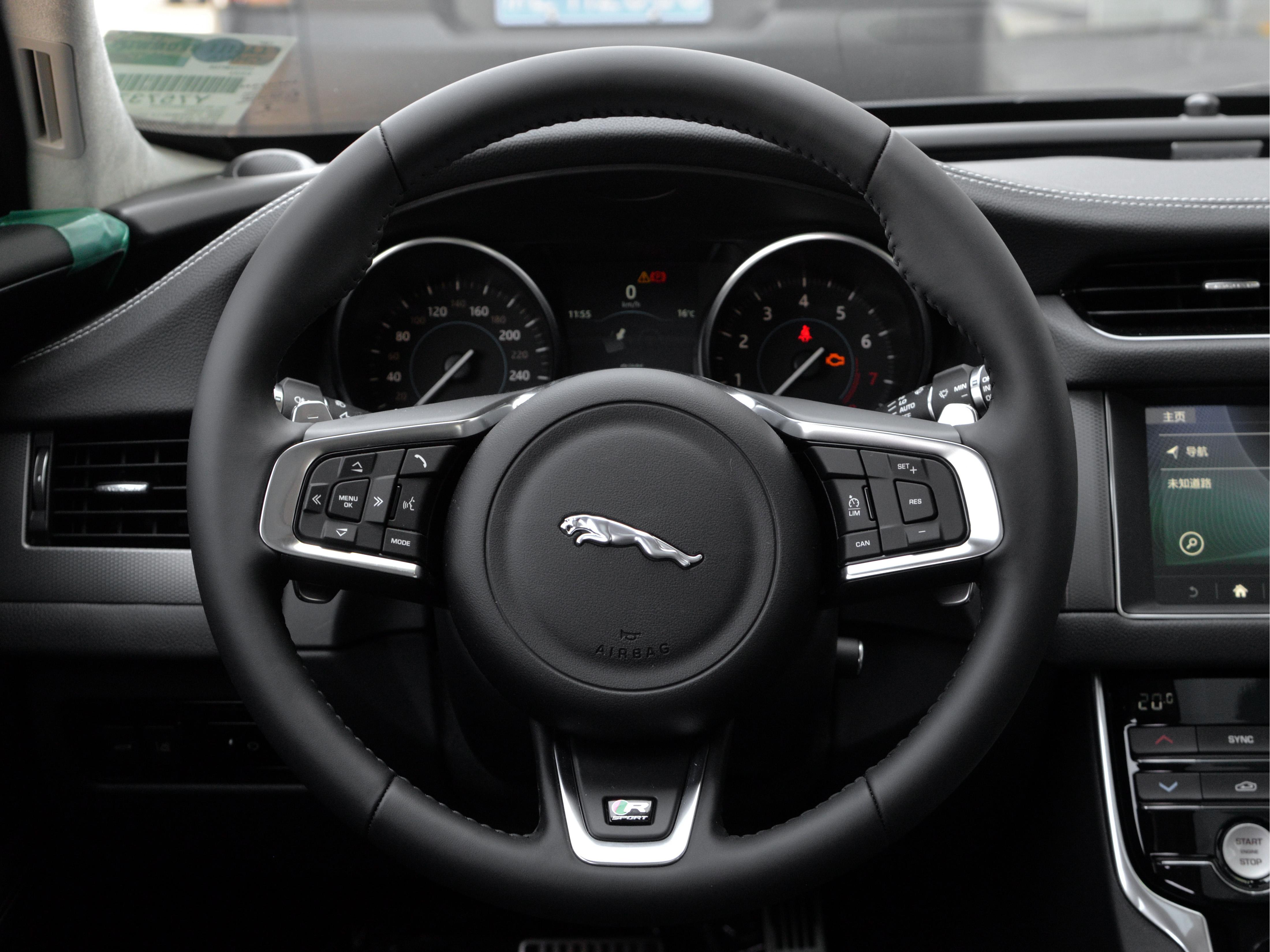 冷门进口捷豹xf,捷豹xf后排空间