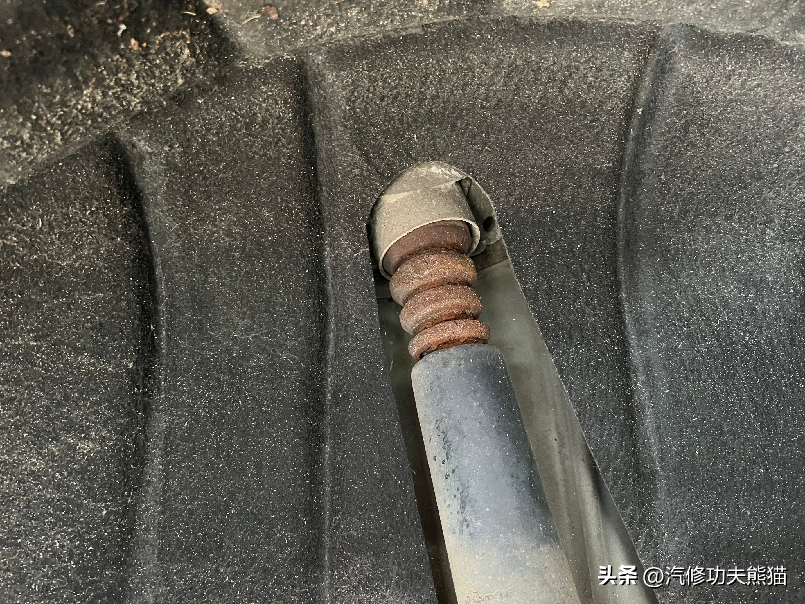 大众途观l2.0t2022保养复位,途观l2017款380tsi四驱豪华版保养