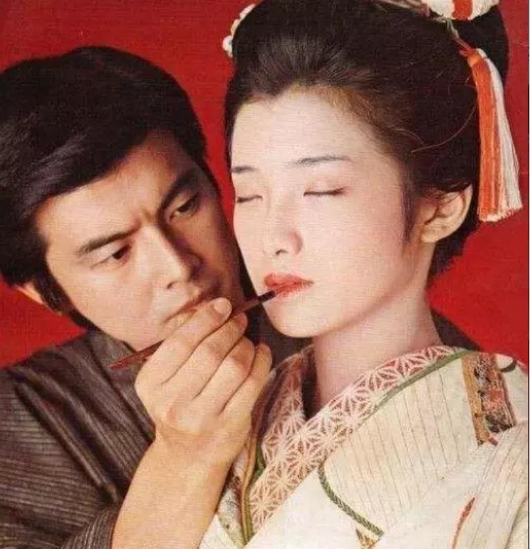 山口百惠颜值巅峰短发,樱花女神山口百惠