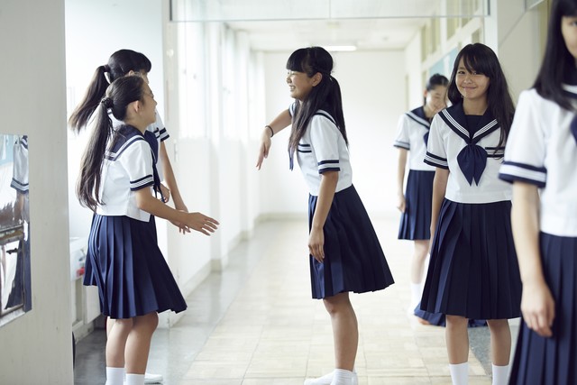 发小同学战友同事,战友和老同学谁的关系更靠谱