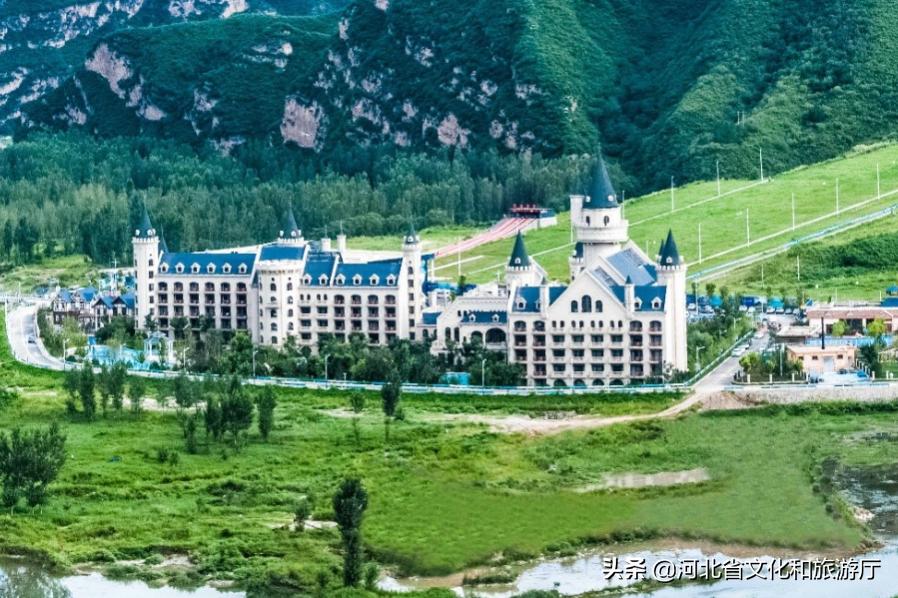 爱丽丝梦游仙境景区,爱丽丝梦游仙境青岛实景