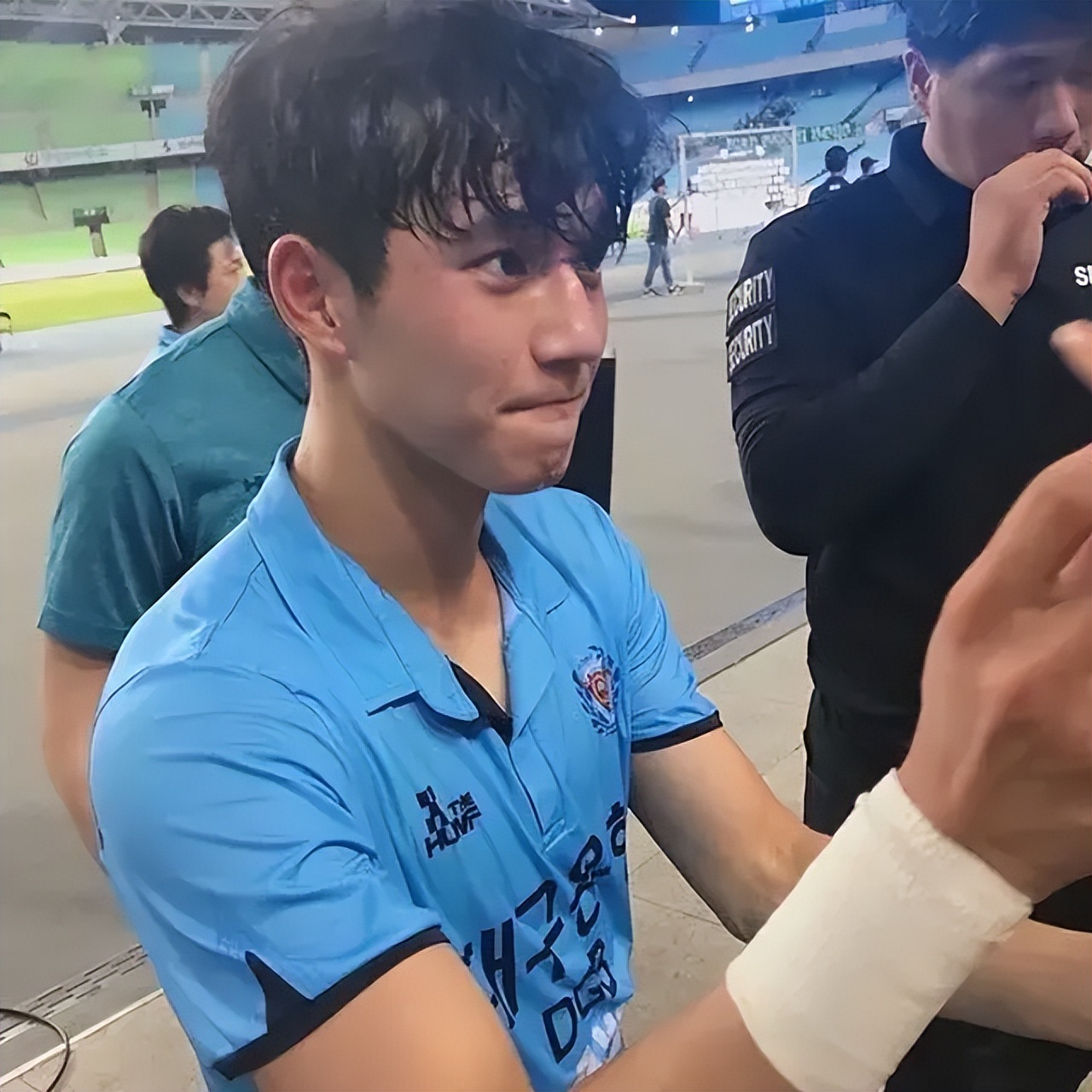 小狼狗10块腹肌,小狼狗的腹肌