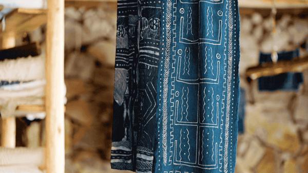 他在贵州租下200亩山谷，95后纷纷投奔：过不花钱的日子，很快乐