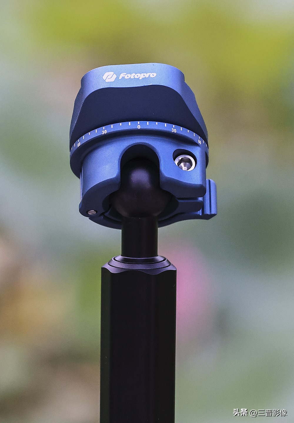 三脚架买怎样的,不同价位的三脚架有啥不同