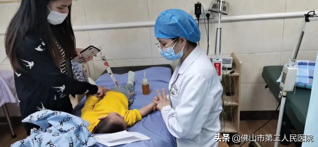 小孩长得比同龄矮需要做什么检查,父母矮孩子多大看生长发育科