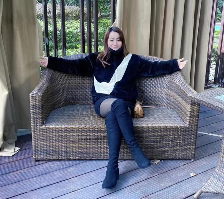 杭州90后女网红研究生相亲 (研究生相亲女网红)