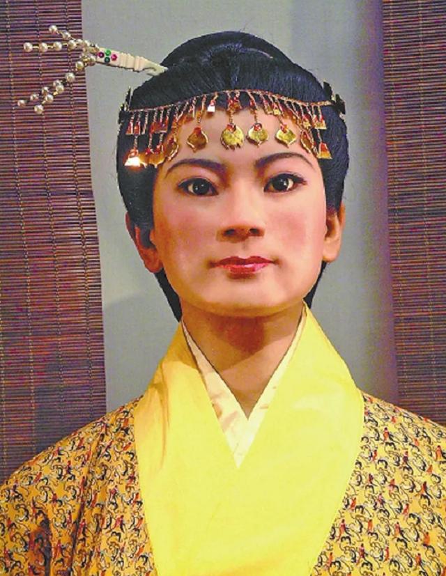 周总理批示妥善保护，千年女尸在博物馆存放20年，究竟是何来历？