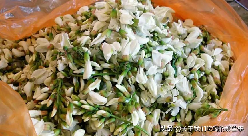 槐花有几种颜色的可以吃,紫色槐花吃了对身体有什么危害