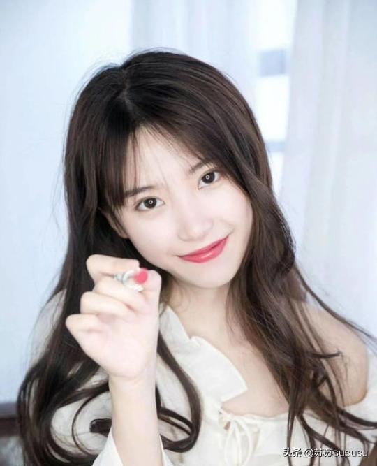 女孩子到底用多贵的护肤品,女生用特别贵的护肤品值吗