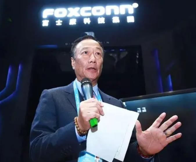 为何要让两岸青年明白解决台湾问题是自己的事，应该由自己来决定