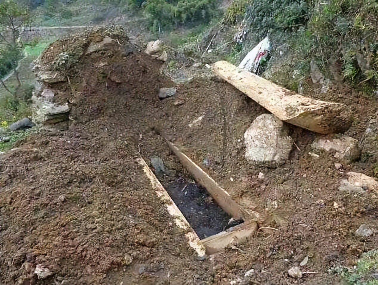 农村坟头俗语,坟前俗语