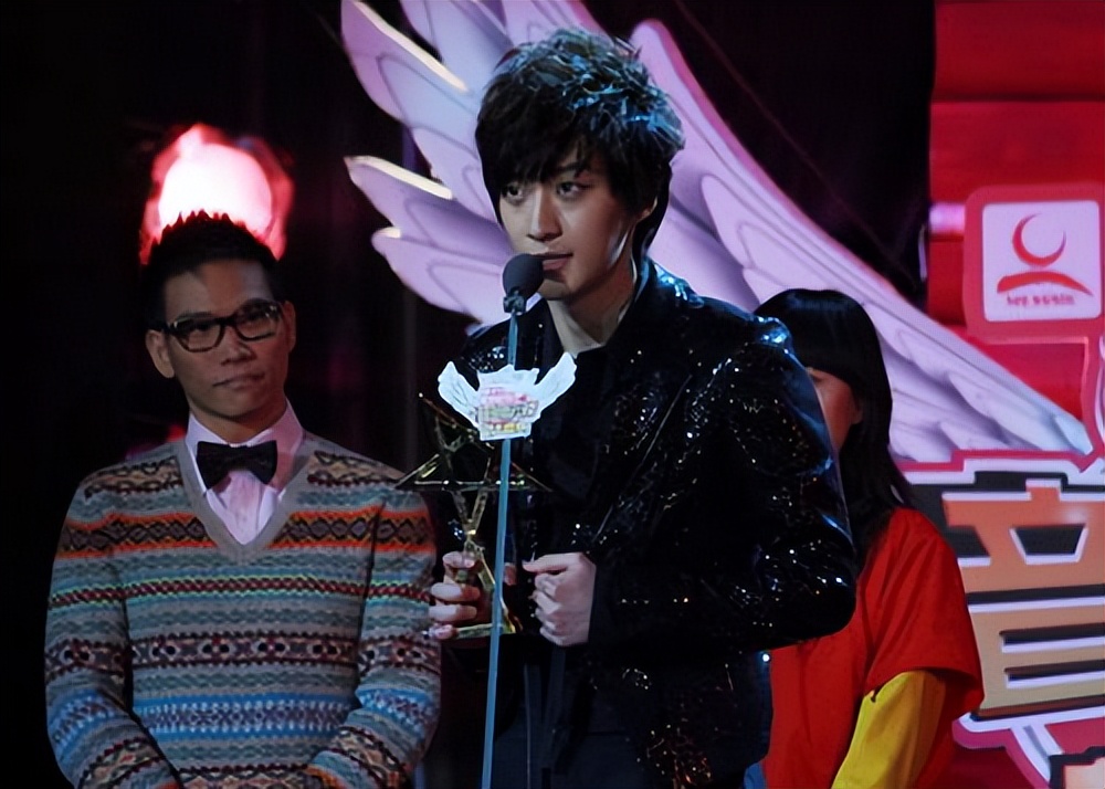 乔任梁抑郁症突发情况,乔任梁母亲四年才走出丧子之痛