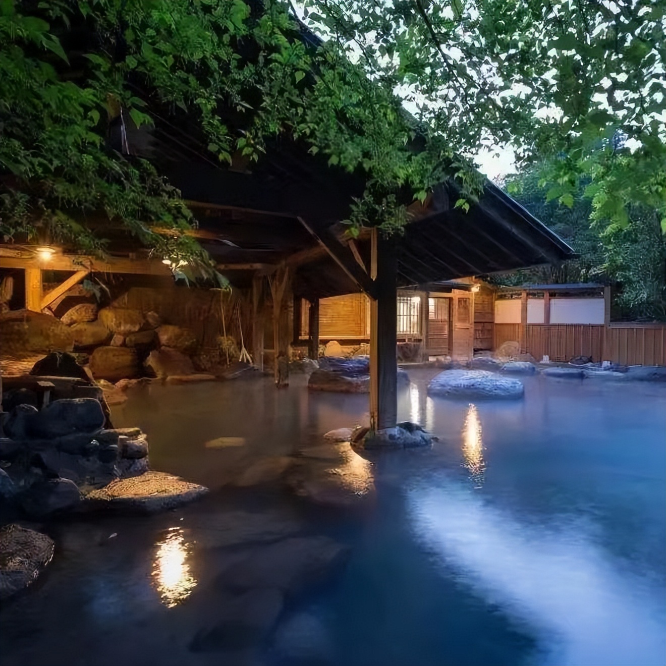 蟹岛绿色生态度假村,蟹岛温泉小镇